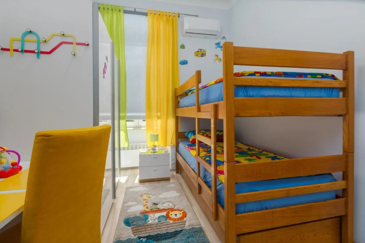 Apartment Croadria Stay location